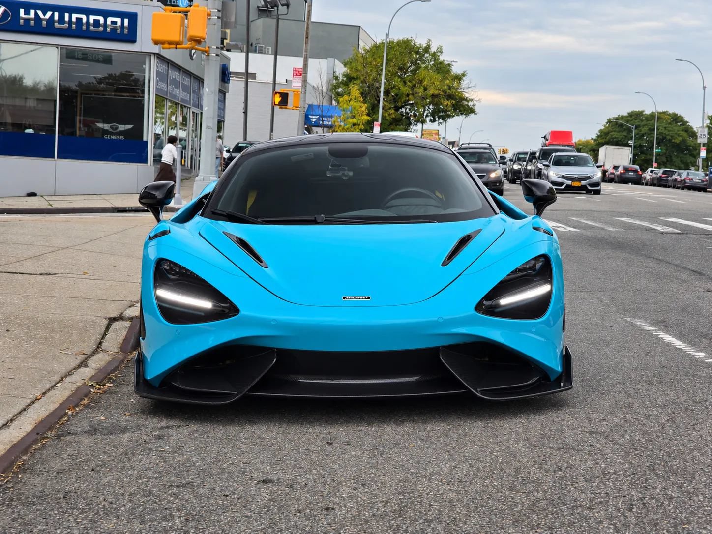 Used 2019 McLaren 720S RWD image 3