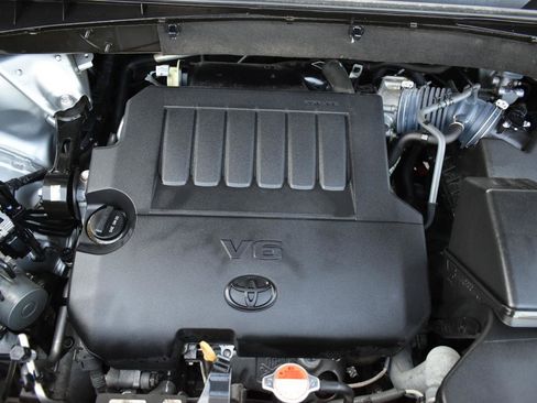 Used 2016 Toyota Highlander Limited FWD image 50