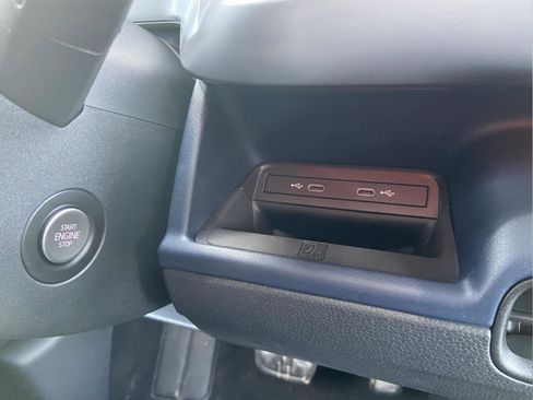 New 2025 Volkswagen ID. Buzz Pro S image 16