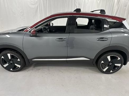 New 2026 Nissan Kicks SR w/ SR Premium Package image 6