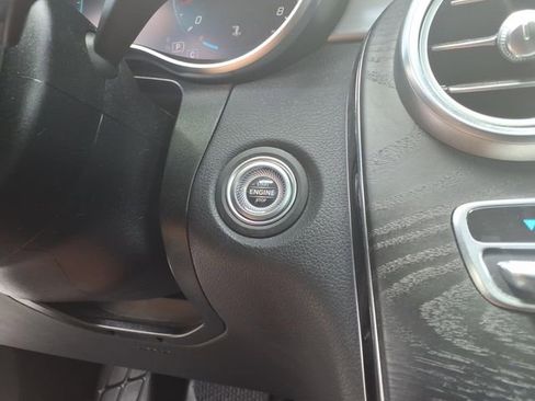 Used 2021 Mercedes-Benz GLC 300 w/ Premium Package image 20