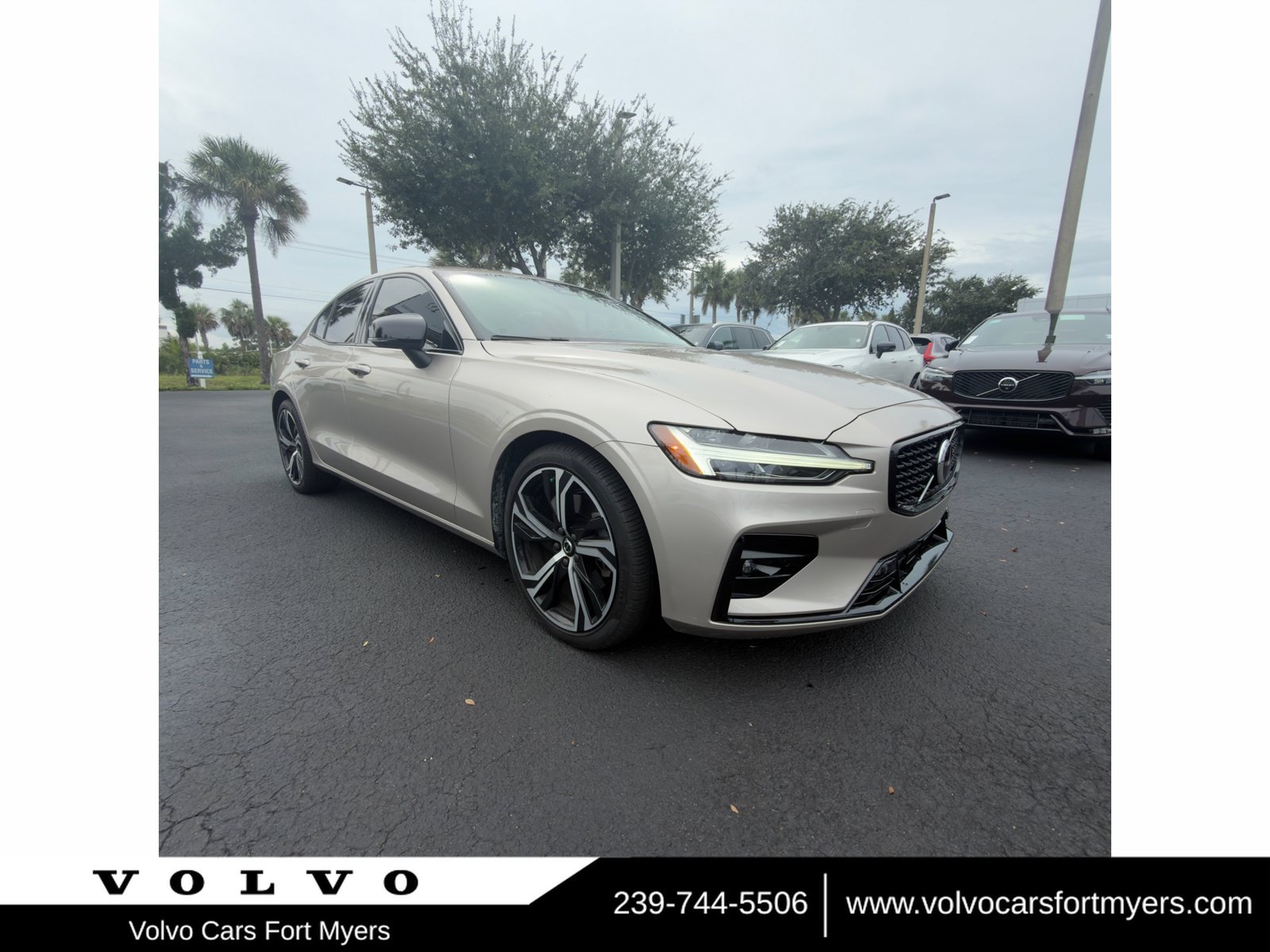 Used 2024 Volvo S60 B5 Core FWD image 1
