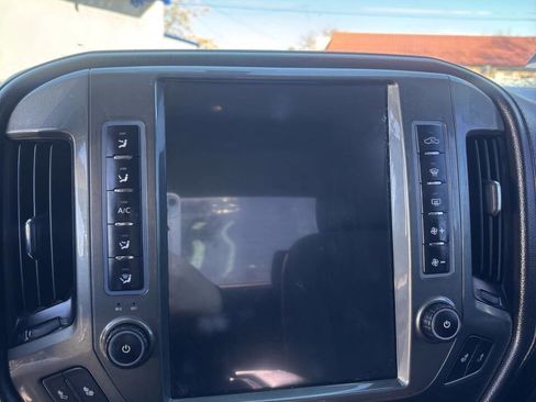 Used 2017 GMC Sierra 1500 SLE image 11