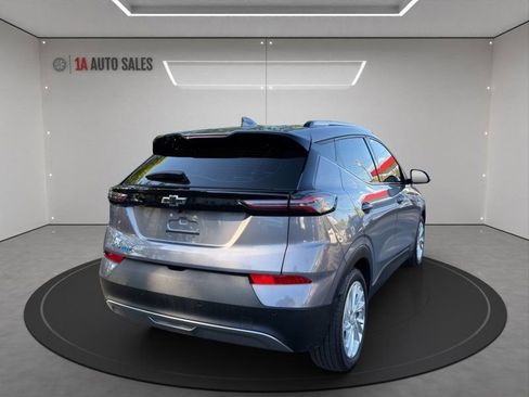 Used 2023 Chevrolet Bolt EUV LT w/ Driver Confidence Package FWD image 5