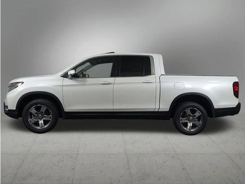 Used 2025 Honda Ridgeline RTL image 2