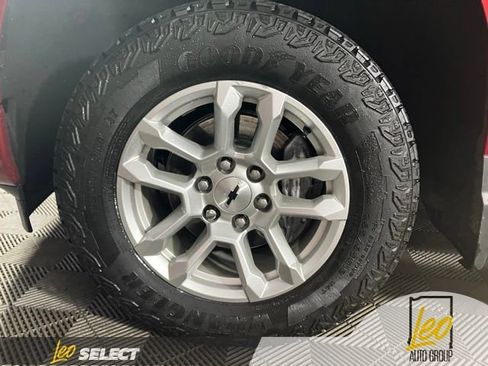 Used 2024 Chevrolet Silverado 1500 RST w/ Convenience Package II AWD/4WD image 23