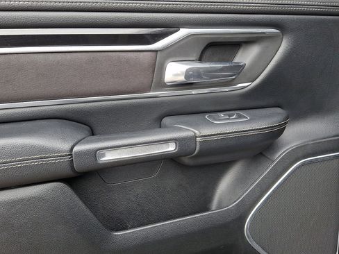 Used 2020 RAM 1500 Laramie image 16