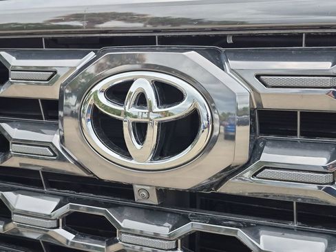 Used 2025 Toyota Tundra Platinum AWD/4WD image 5