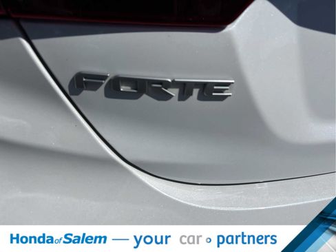 Used 2024 Kia Forte LXS w/ LXS Technology Package FWD image 7