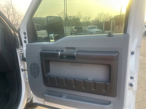 Used 2014 Ford F350 XL w/ Power Equipment Group image 7