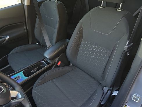 Used 2024 Nissan Kicks SV w/ Exterior Package FWD image 19