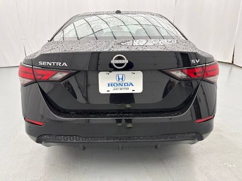 Used 2024 Nissan Sentra SV FWD image 8