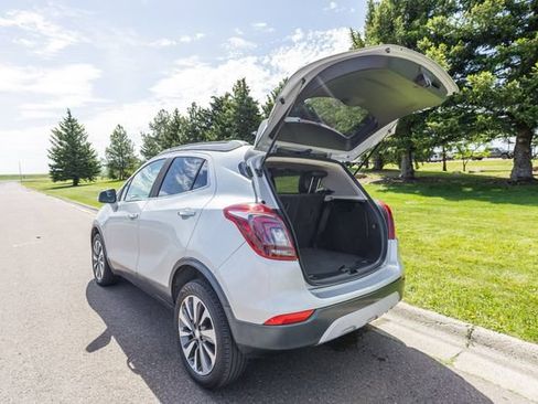 Used 2018 Buick Encore Essence AWD/4WD image 9