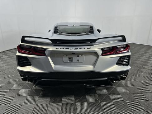 Used 2021 Chevrolet Corvette Stingray Premium Cpe w/ Z51 Performance Package RWD image 18