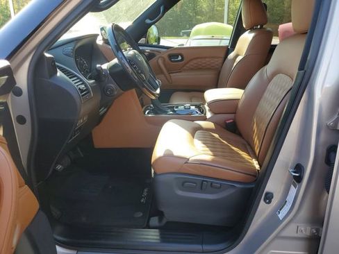 Used 2024 INFINITI QX80 Sensory image 11