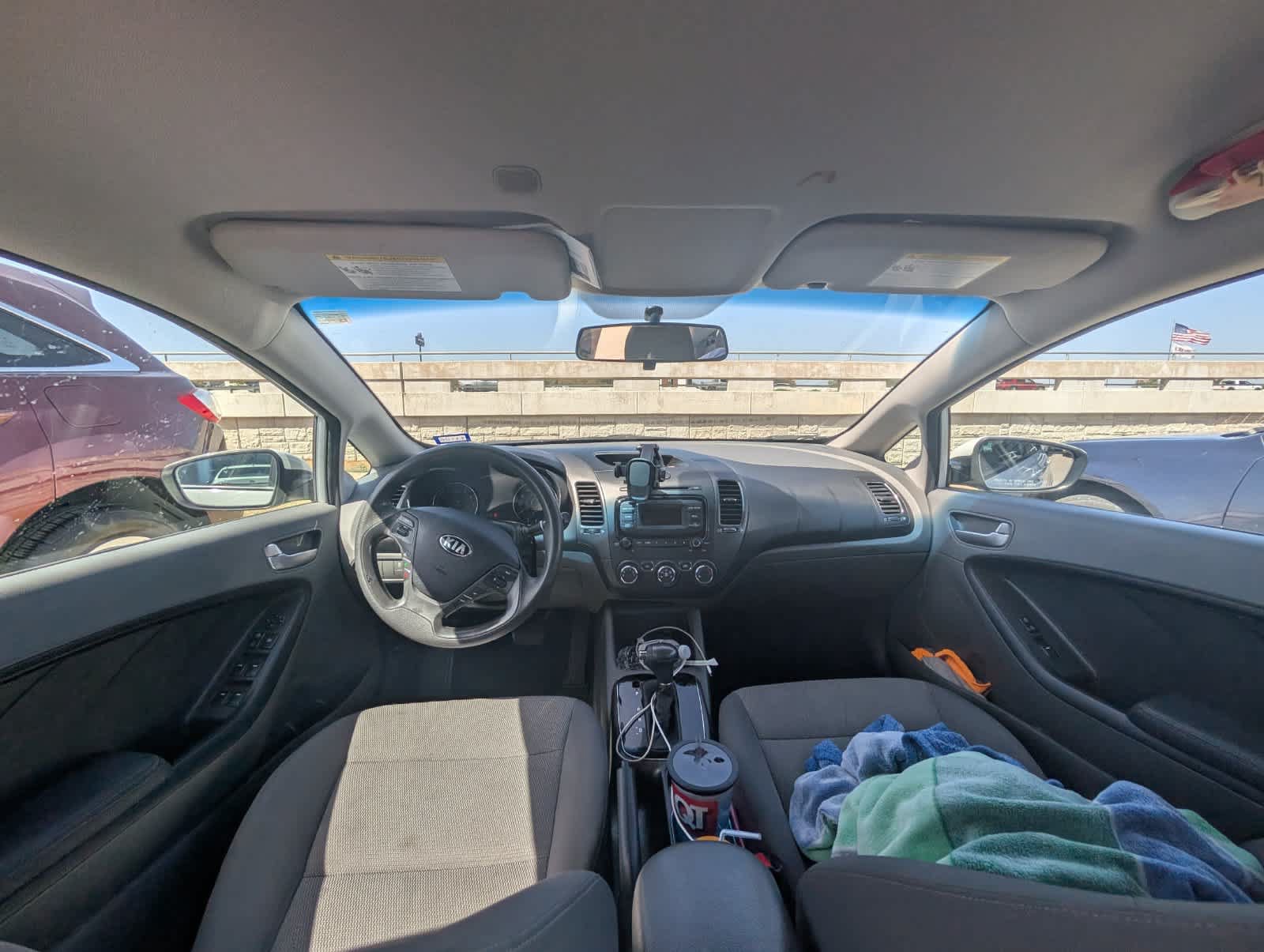 Used 2017 Kia Forte LX FWD image 7