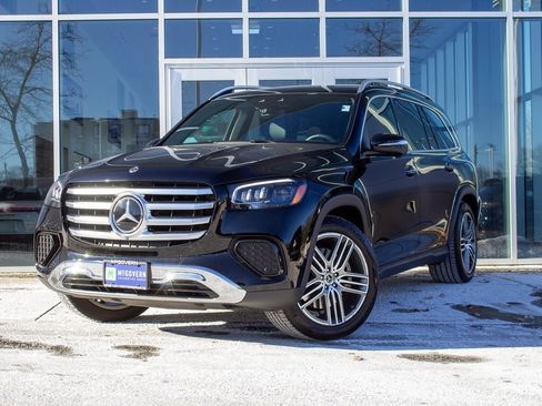 Used 2025 Mercedes-Benz GLS 450 4MATIC image 1