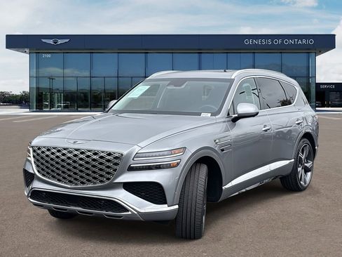 Used 2025 Genesis GV80 3.5T Prestige image 3