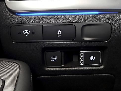 Used 2023 Hyundai Palisade Calligraphy image 25