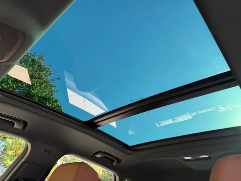 Used 2025 Audi Q3 2.0T Premium image 28