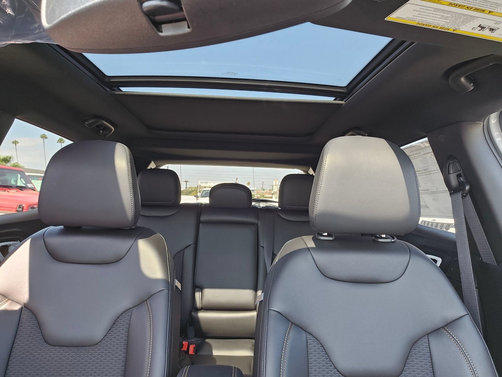 New 2026 Jeep Compass Latitude AWD/4WD image 30
