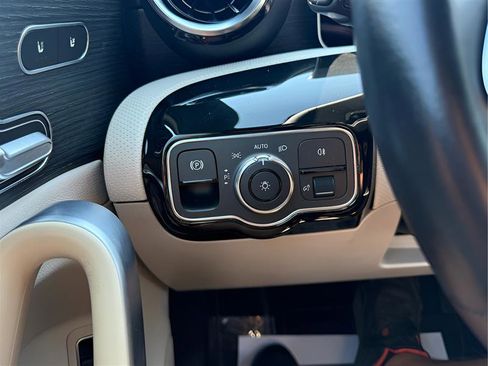 Used 2019 Mercedes-Benz A 220 image 18