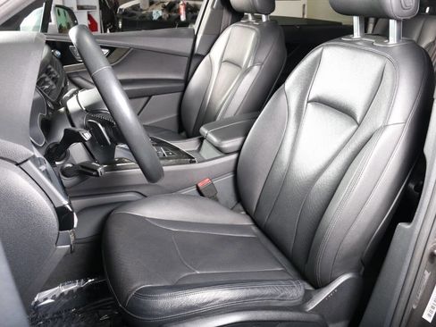 Used 2018 Audi Q7 3.0T Prestige w/ Prestige Package image 21