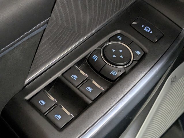 Used 2025 Ford F250 Platinum AWD/4WD image 23