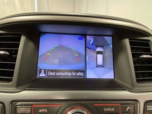 Used 2018 Nissan Pathfinder SL w/ SL Premium Package image 17