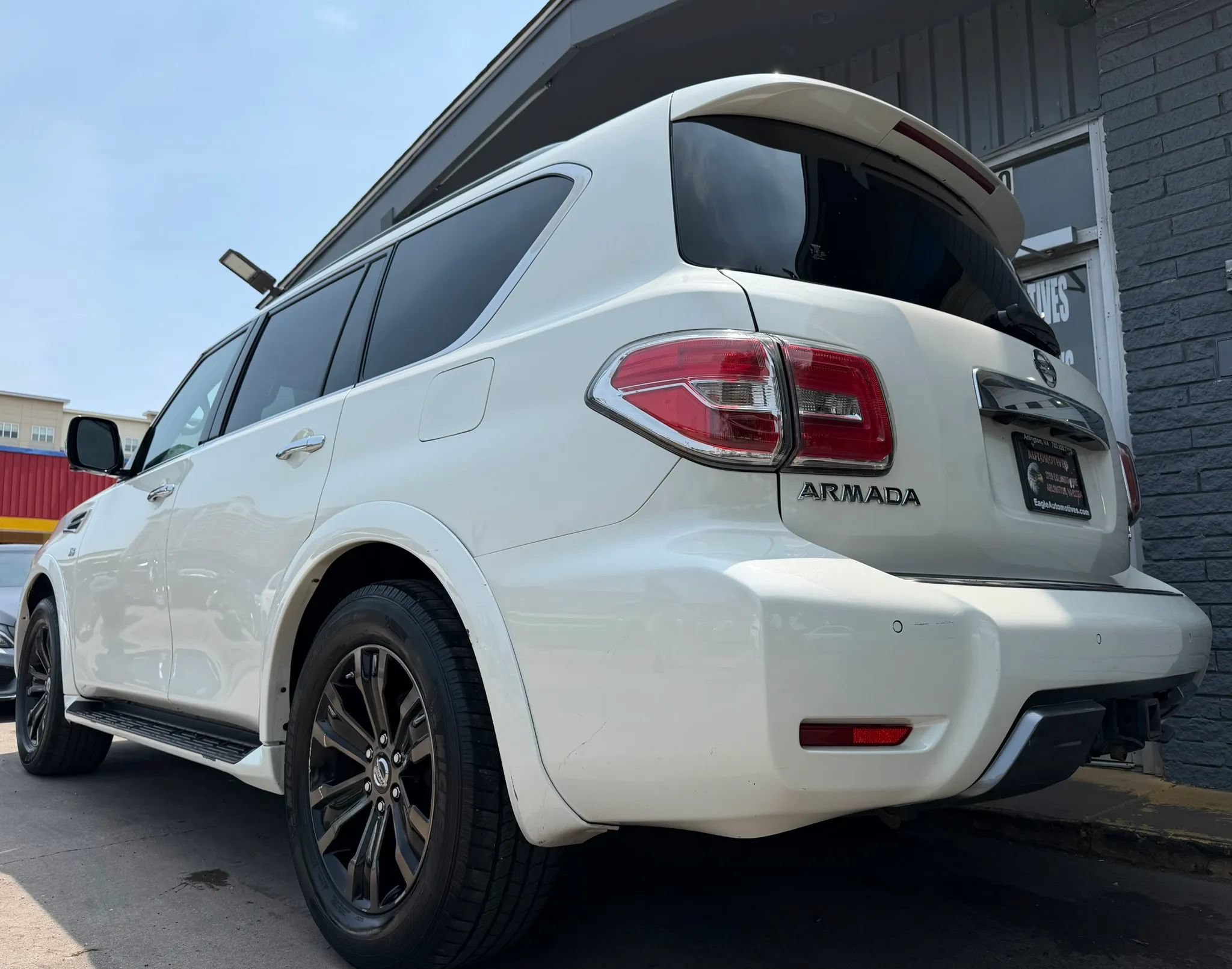 Used 2019 Nissan Armada Platinum w/ Captain's Chairs Package AWD/4WD image 4
