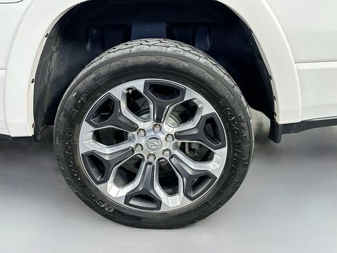 Used 2019 RAM 1500 Limited AWD/4WD image 34