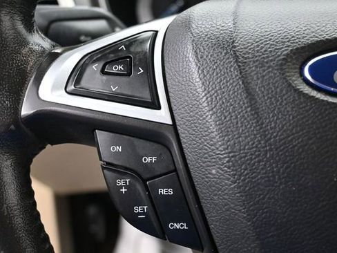Used 2014 Ford Fusion SE w/ Equipment Group 202A FWD image 16