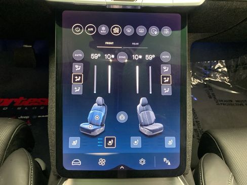 Used 2024 Lucid Air Touring AWD/4WD image 21