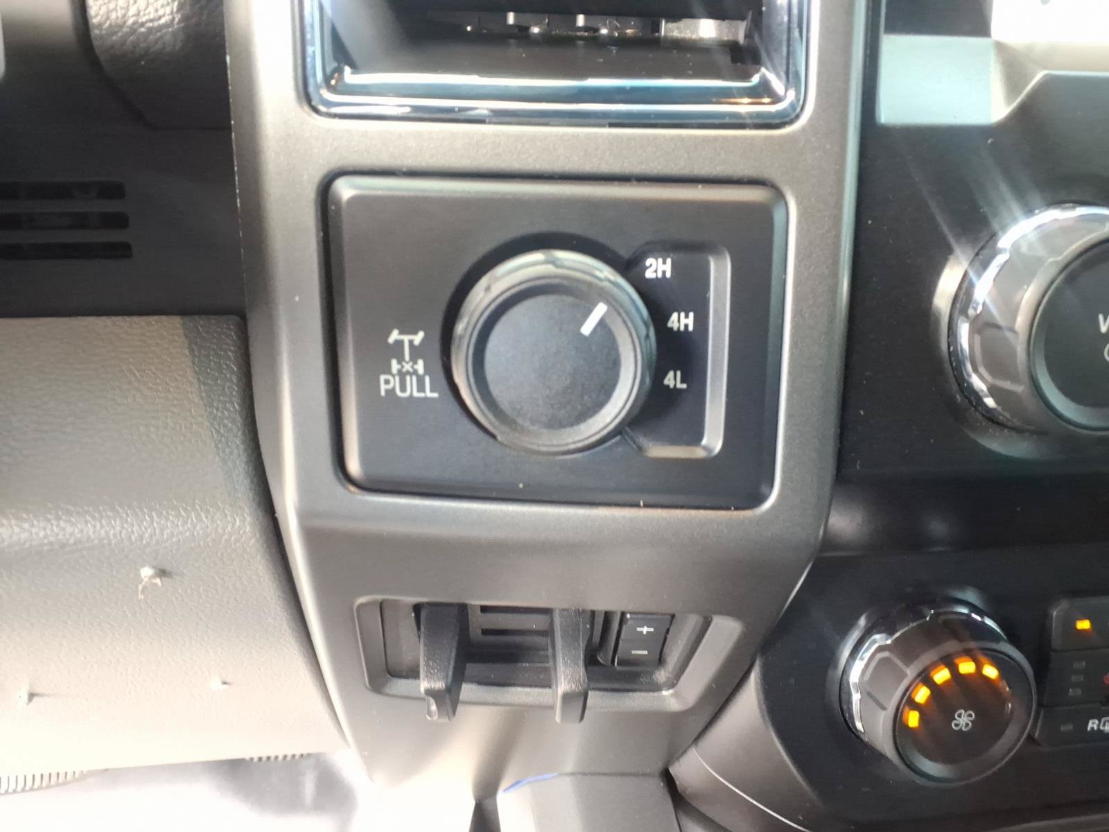 Used 2019 Ford F250 XLT w/ XLT Premium Package AWD/4WD image 25