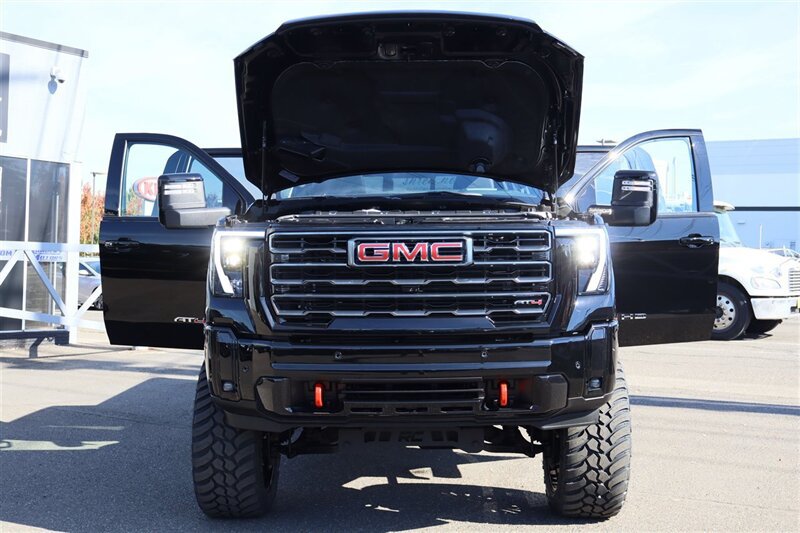 Used 2026 GMC Sierra 3500 AT4 w/ AT4 Premium Plus Package AWD/4WD image 39