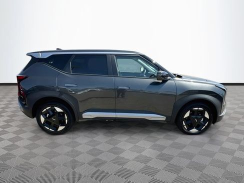 New 2027 Kia Seltos S FWD image 8