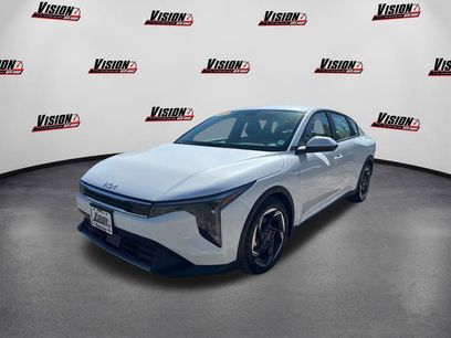 New 2025 Kia K4 EX