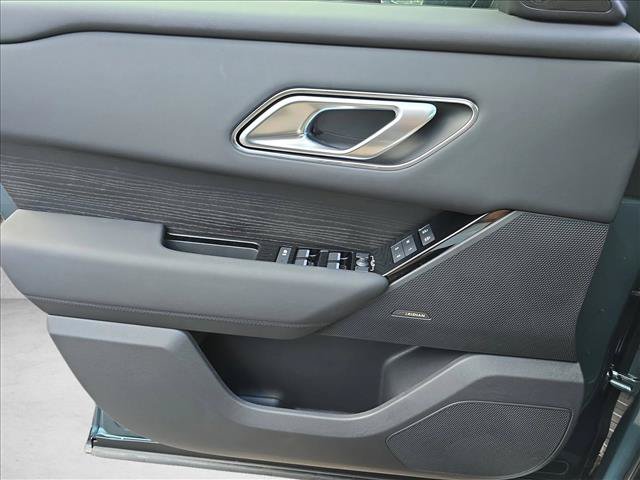 New 2026 Land Rover Range Rover Velar Dynamic SE AWD/4WD image 25