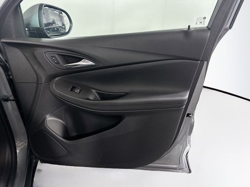 Used 2025 Buick Encore GX Preferred image 30