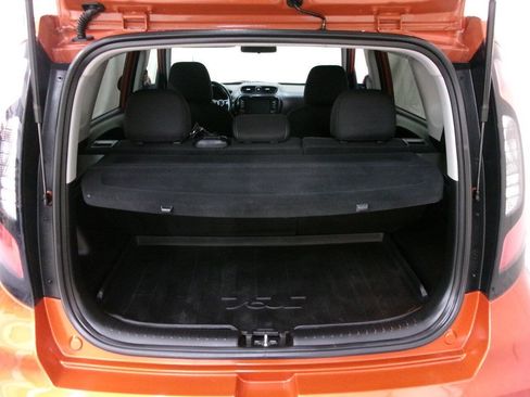 Used 2018 Kia Soul + FWD image 24