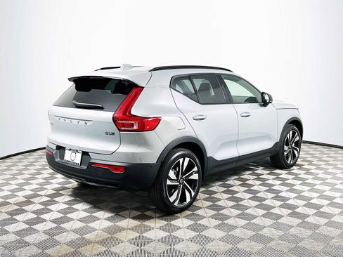 Used 2025 Volvo XC40 B5 Ultra w/ Protection Package image 7