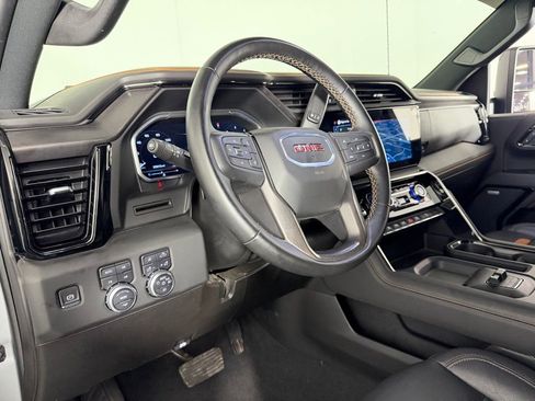 Used 2025 GMC Sierra 2500 AT4 AWD/4WD image 22