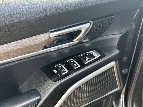 Used 2021 Kia Telluride EX w/ EX Premium Package FWD image 32