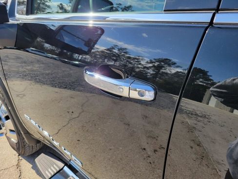 New 2026 GMC Sierra 3500 Denali w/ Denali Reserve Package image 10