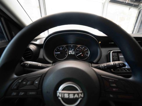 Used 2023 Nissan Kicks S FWD image 15