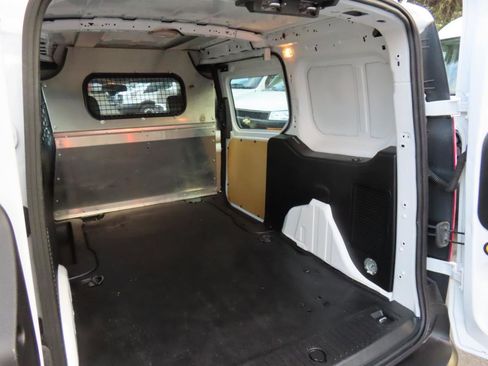Used 2015 Ford Transit Connect XL image 18
