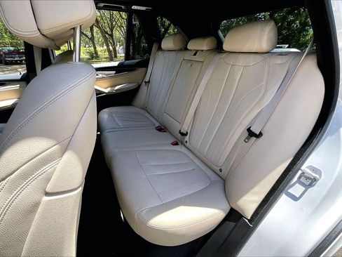 Used 2018 BMW X5 xDrive40e image 19