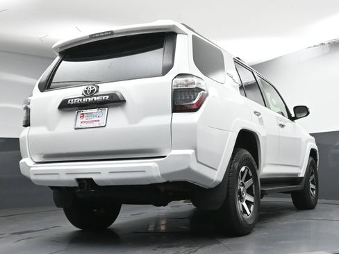 Certified 2024 Toyota 4Runner TRD Off-Road Premium image 27