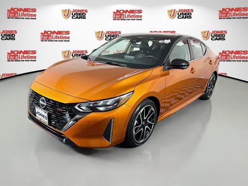 Used 2024 Nissan Sentra SR w/ SR Premium Package FWD image 14