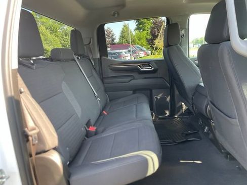 Used 2024 Chevrolet Silverado 1500 LT w/ Z71 Off-Road Package AWD/4WD image 23